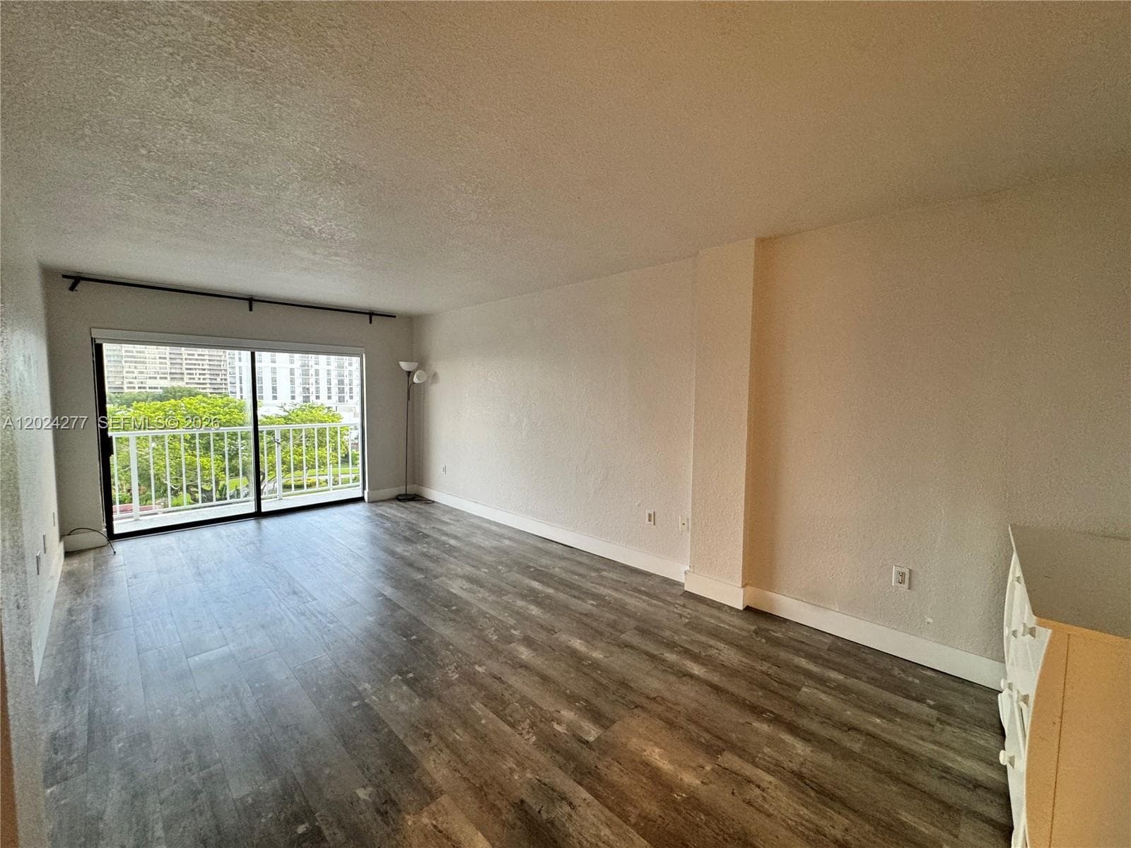1650 NE 115th St # 609, Miami FL 33181 — 6