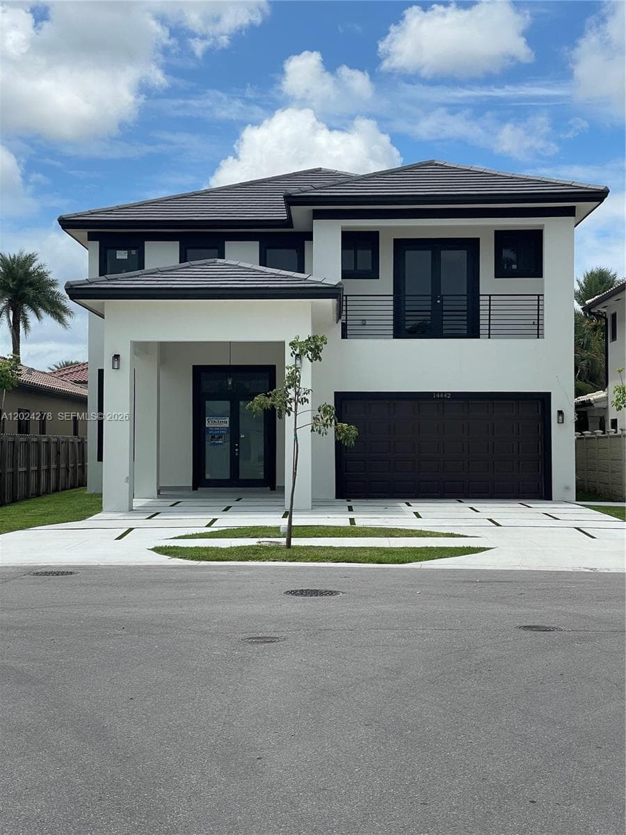 14442 SW 14th St, Miami FL 33184 — 27