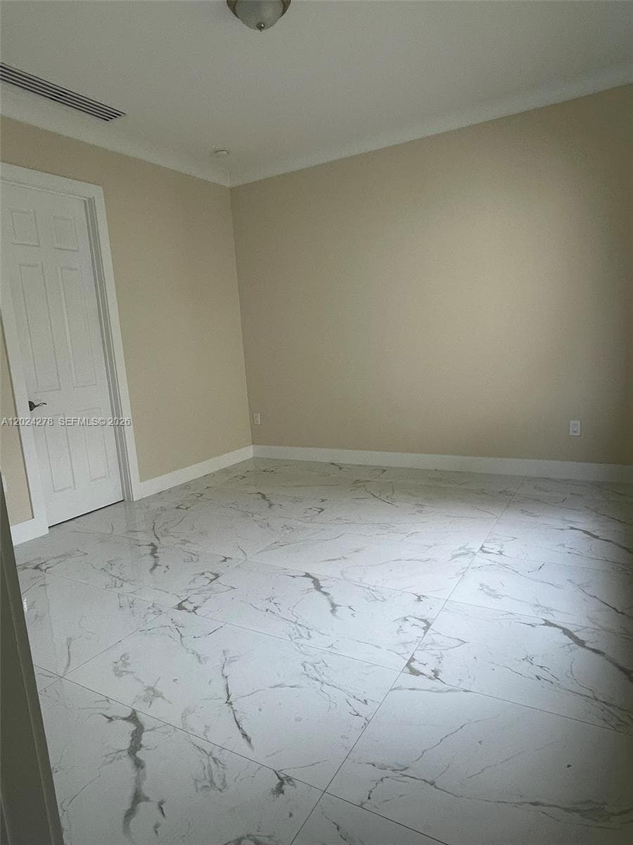 14442 SW 14th St, Miami FL 33184 — 33