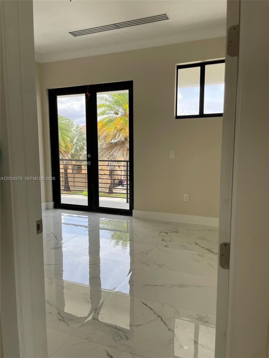 14442 SW 14th St, Miami FL 33184 — 40