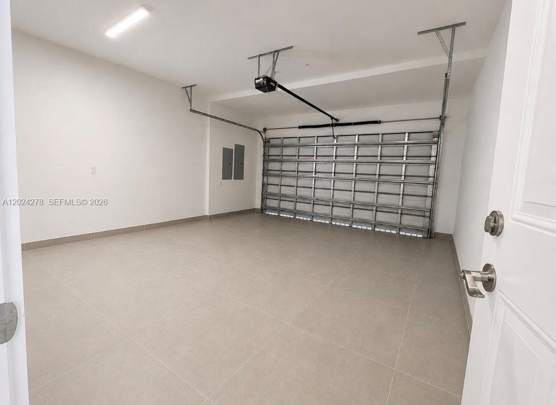 14442 SW 14th St, Miami FL 33184 — 8
