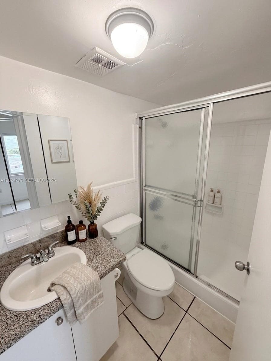 2725 W Okeechobee Rd # 16, Hialeah FL 33010 — 4