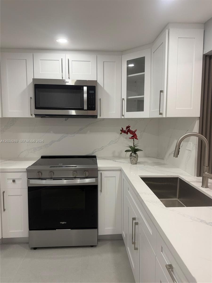 10233 NW 9th St Cir # 1, Miami FL 33172 — 2