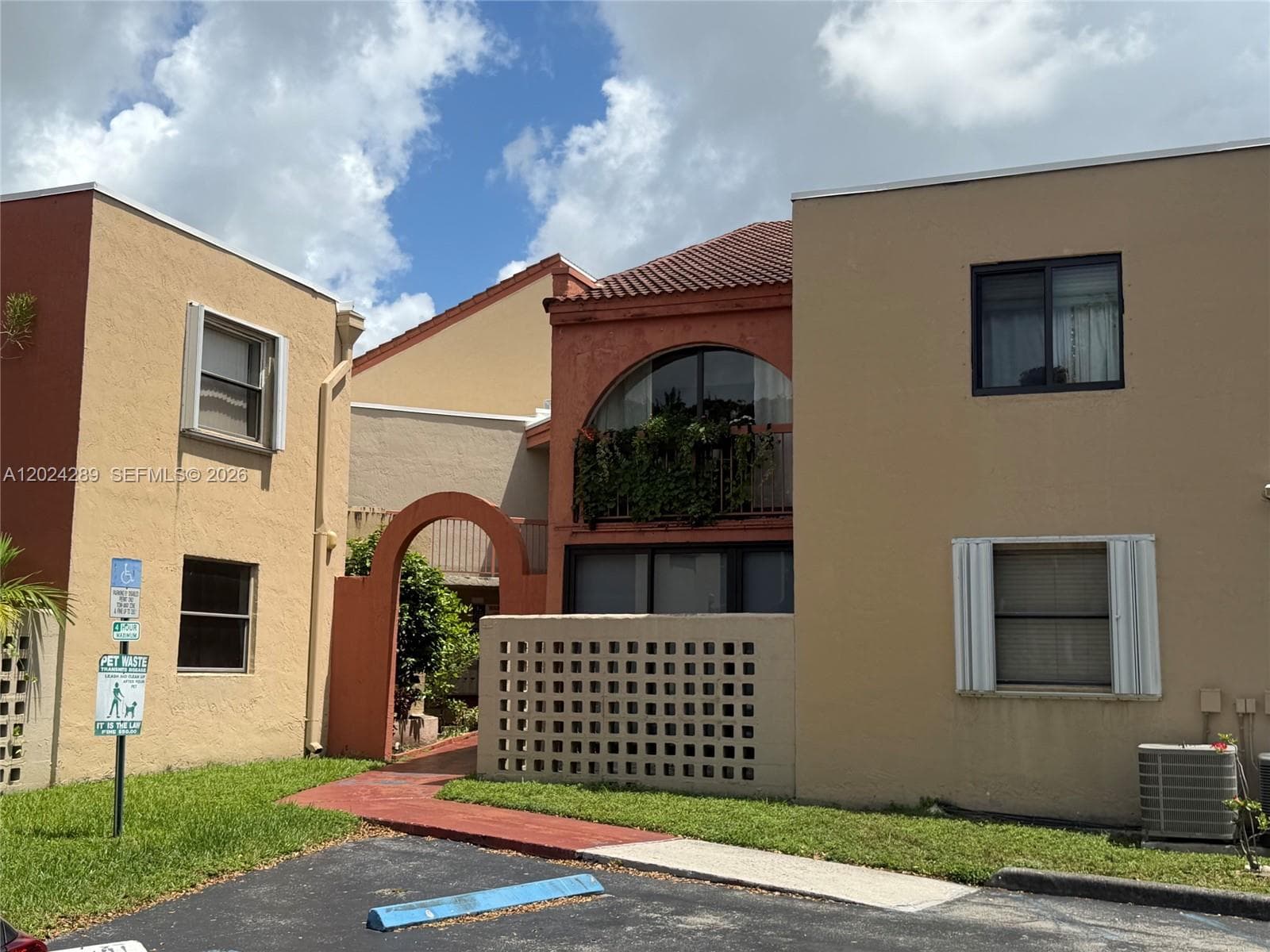 10233 NW 9th St Cir # 1, Miami FL 33172 — 32