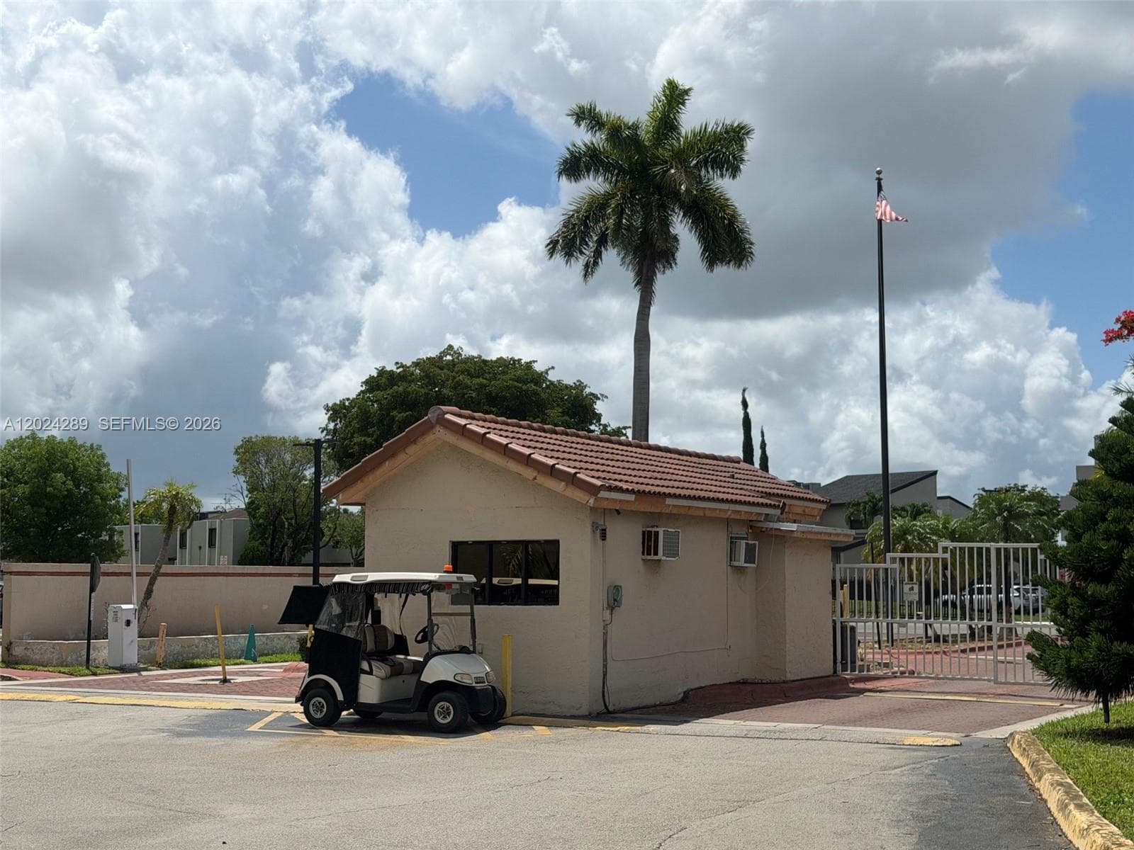 10233 NW 9th St Cir # 1, Miami FL 33172 — 34