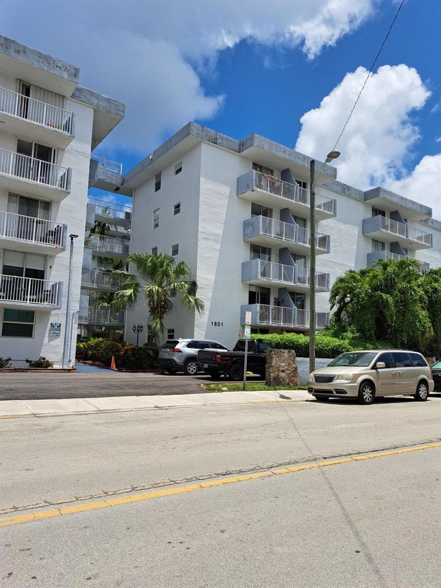 1801 S Treasure Drive, North Bay Village FL 33141 — 1