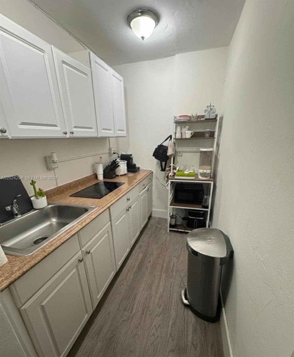 9591 SW 52nd Ter, Miami FL 33165 — 28