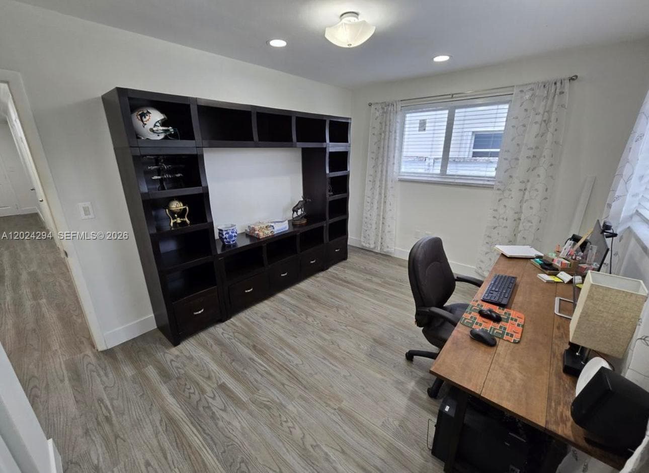 9591 SW 52nd Ter, Miami FL 33165 — 10