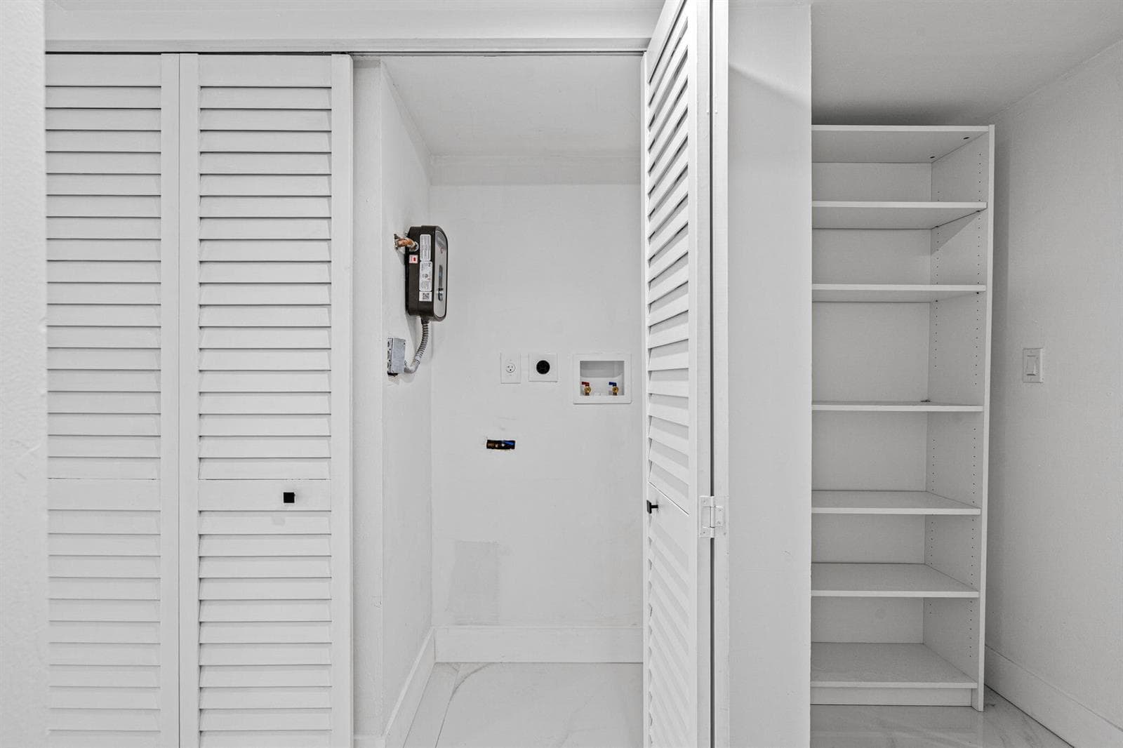 510 W Park Drive # 3, Miami FL 33172 — 23