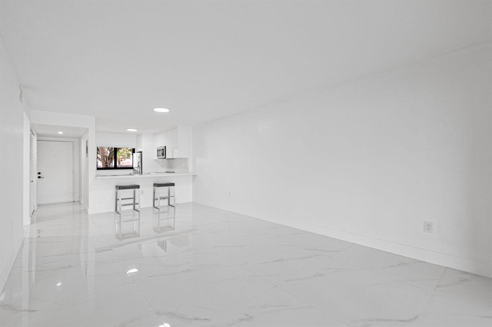 510 W Park Drive # 3, Miami FL 33172 — 20