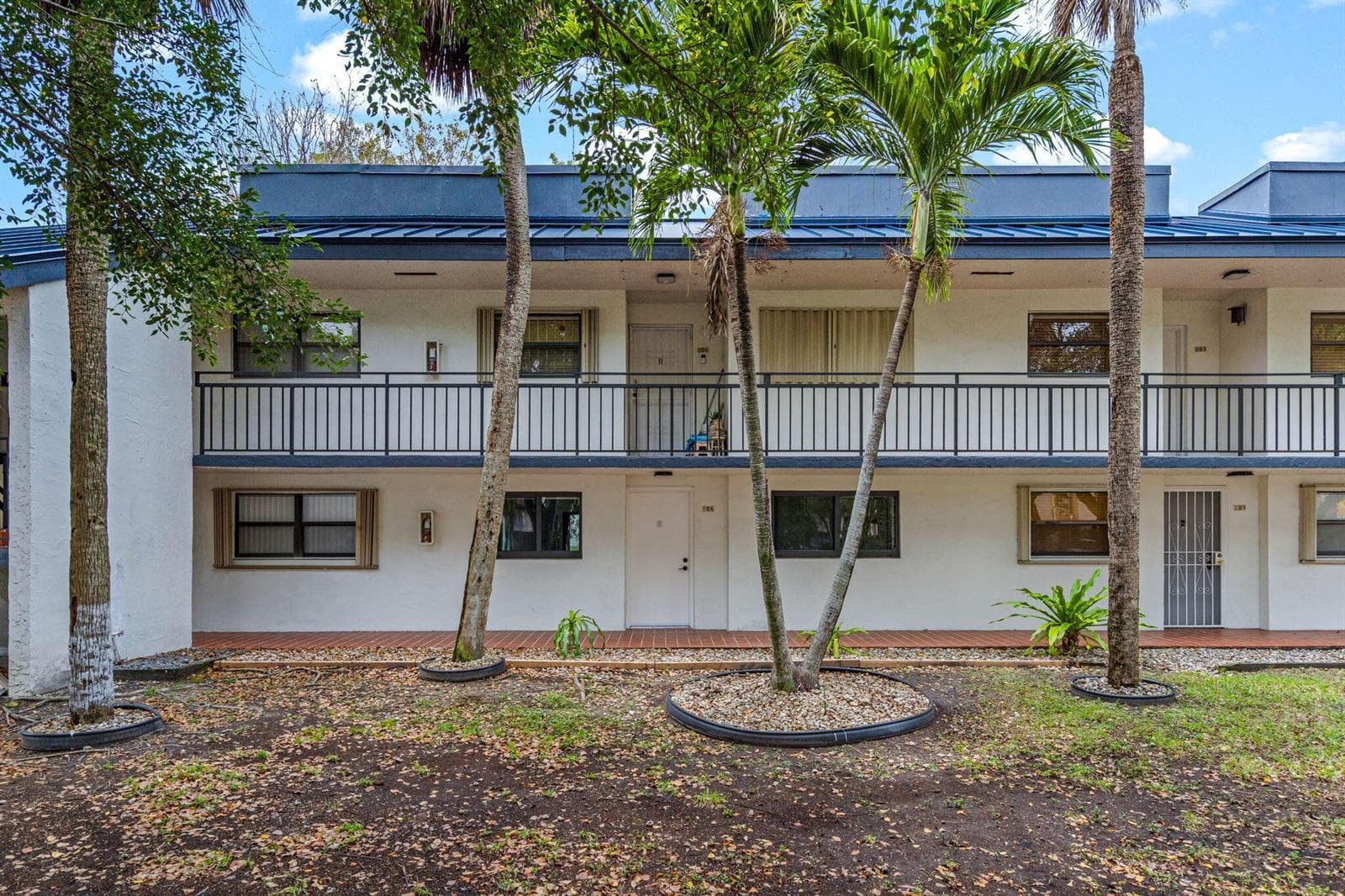 510 W Park Drive # 3, Miami FL 33172 — 30