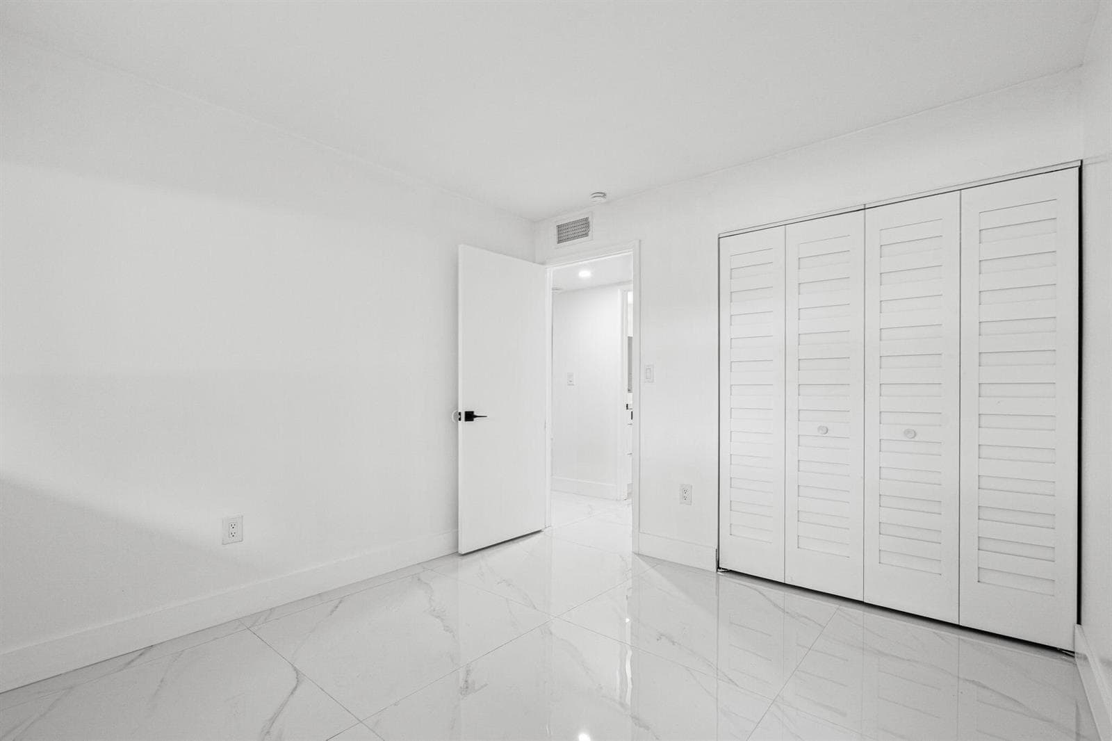 510 W Park Drive # 3, Miami FL 33172 — 10