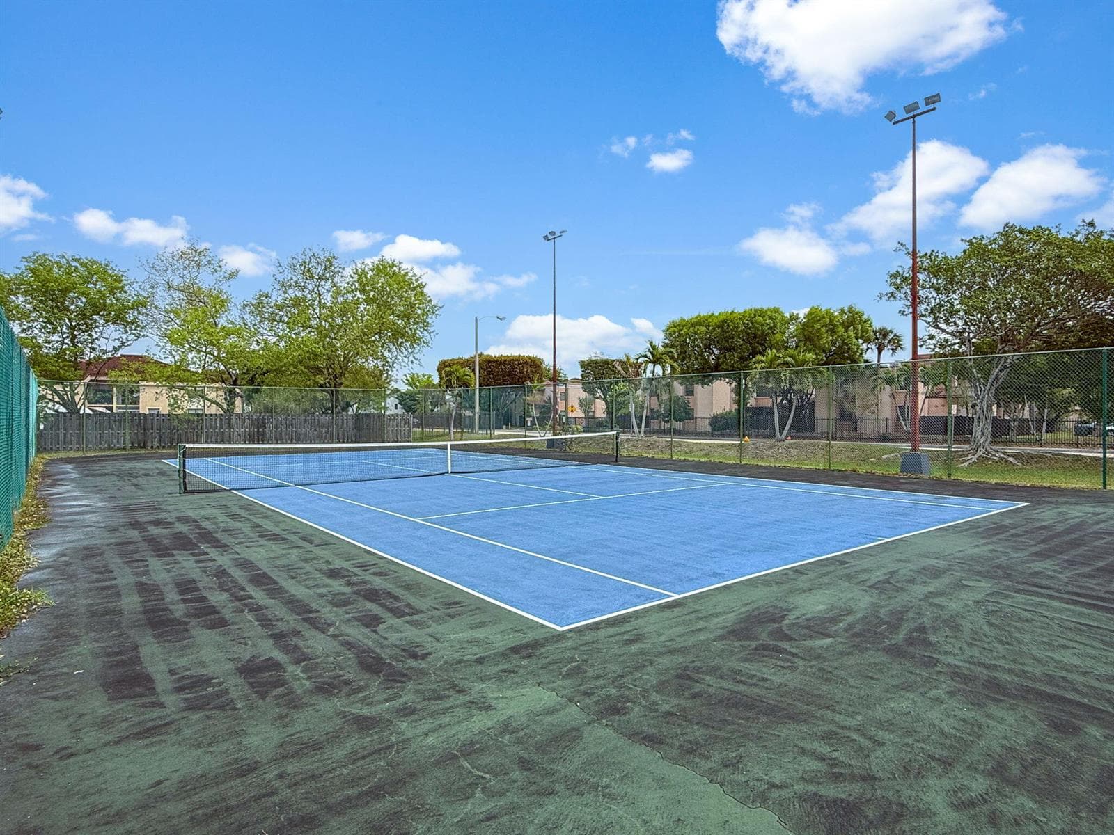 510 W Park Drive # 3, Miami FL 33172 — 33