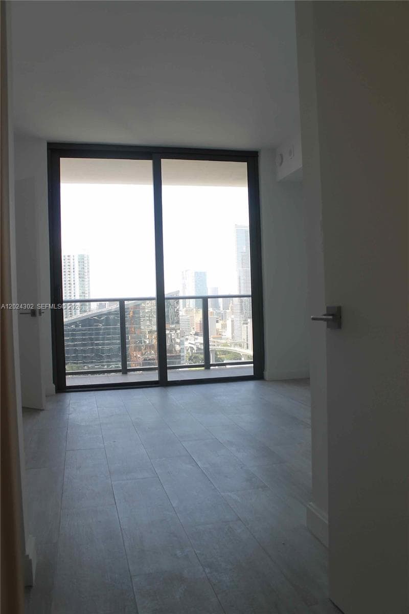 45 SW 9th St # 2109, Miami FL 33130 — 5