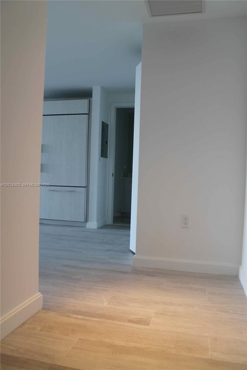 45 SW 9th St # 2109, Miami FL 33130 — 9