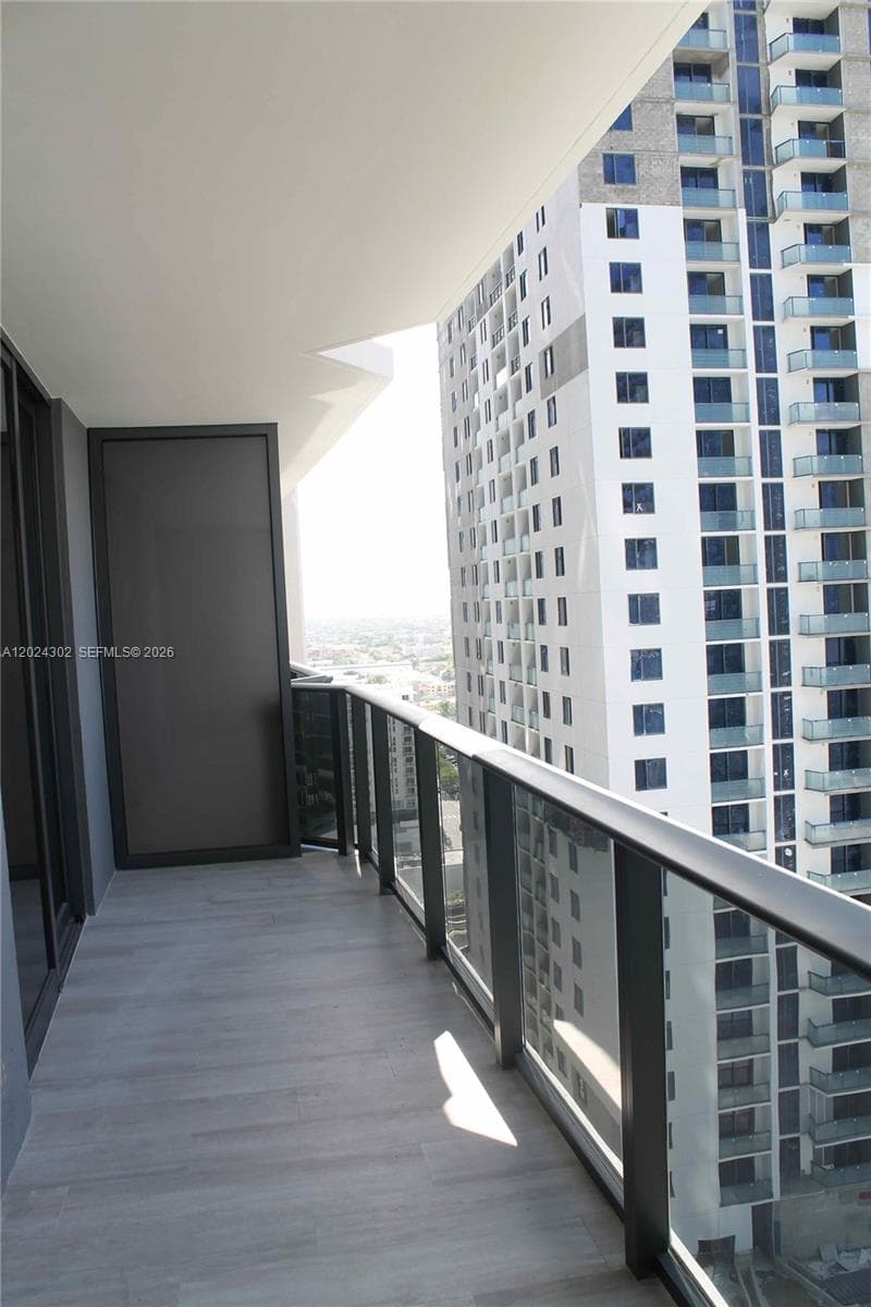 45 SW 9th St # 2109, Miami FL 33130 — 19