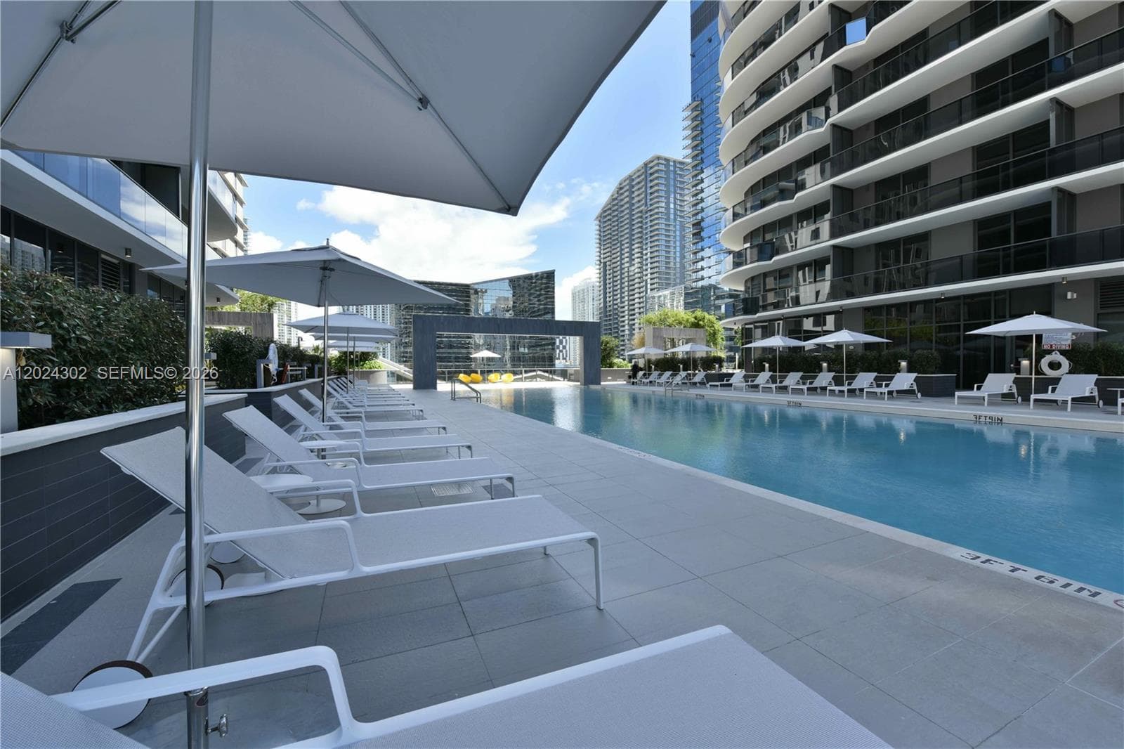 45 SW 9th St # 2109, Miami FL 33130 — 29