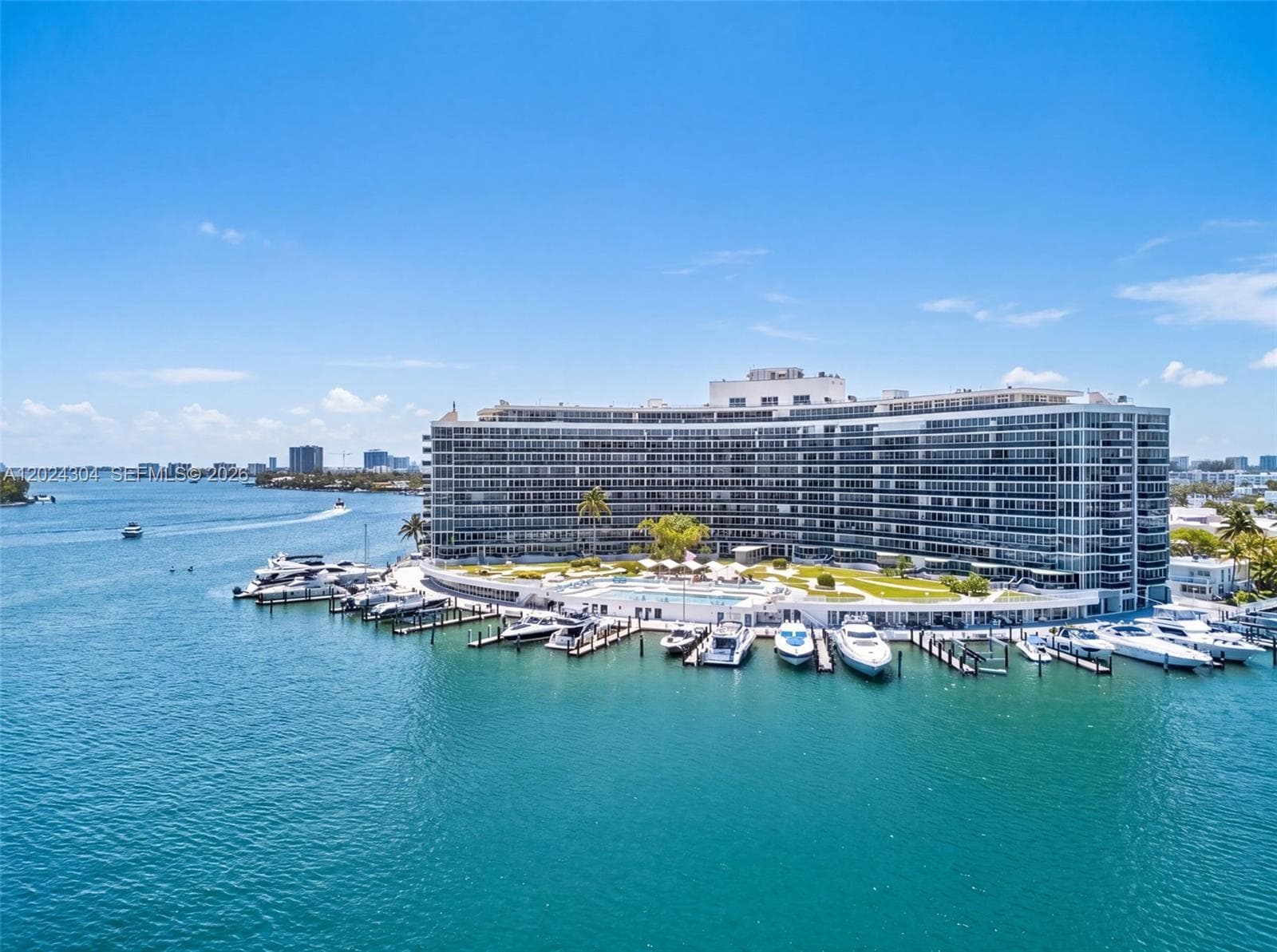 900 Bay Dr # 606, Miami Beach FL 33141 — 19