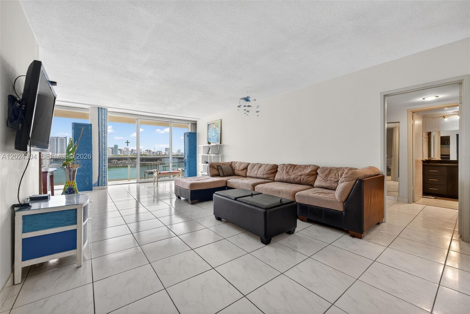 900 Bay Dr # 606, Miami Beach FL 33141 — 4