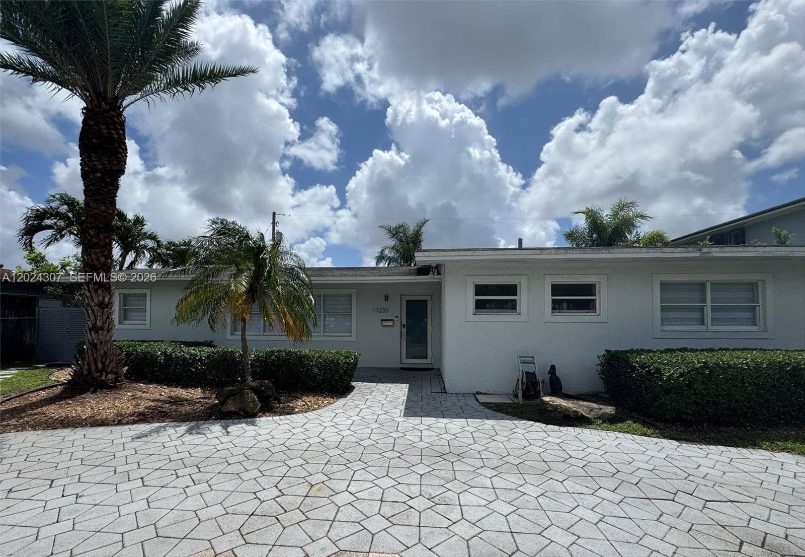11235 NW 62nd Ave, Hialeah FL 33012 — 1