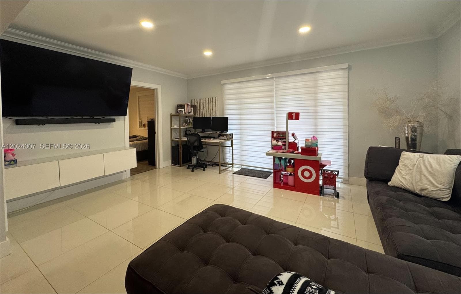 11235 NW 62nd Ave, Hialeah FL 33012 — 10