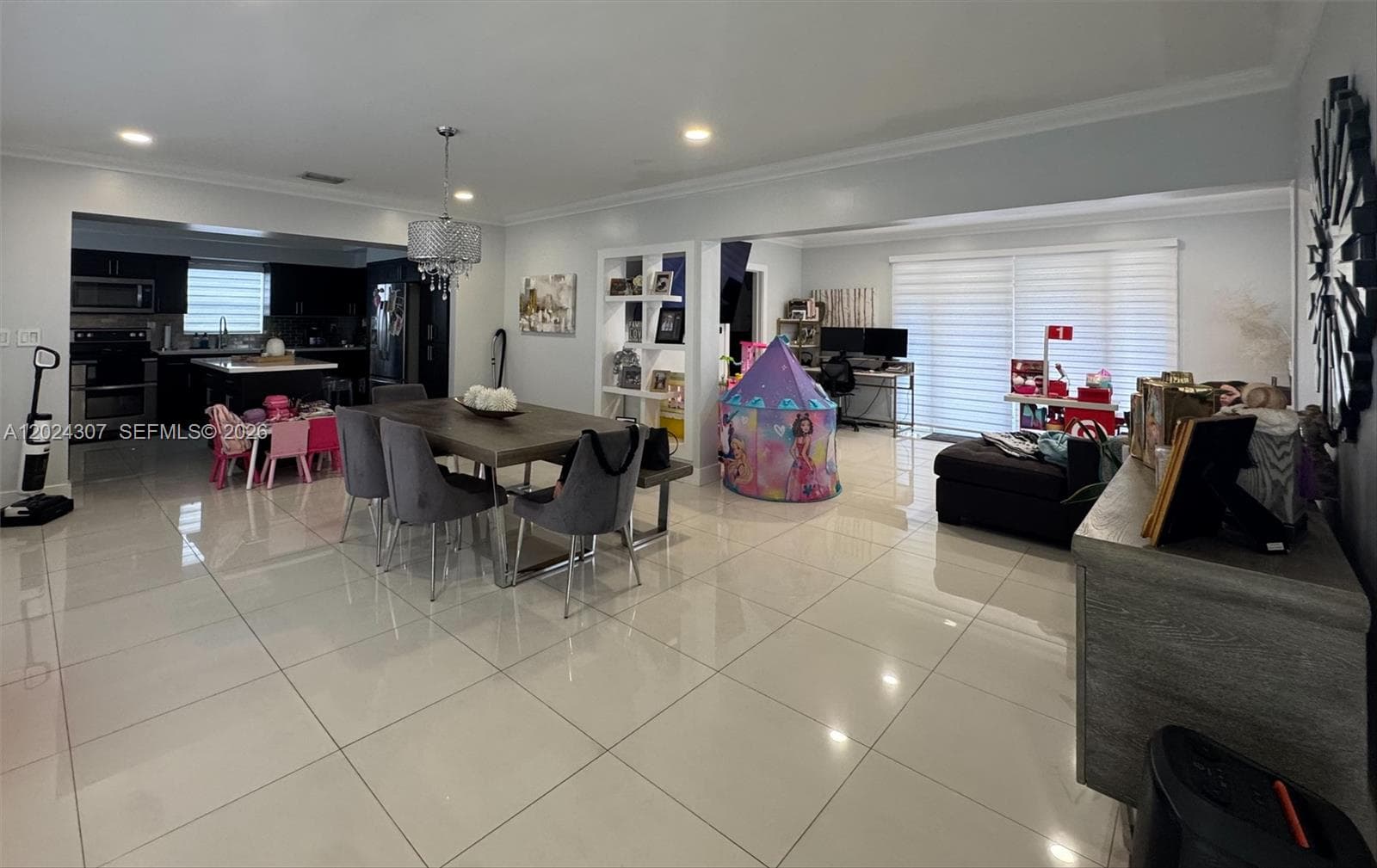 11235 NW 62nd Ave, Hialeah FL 33012 — 4