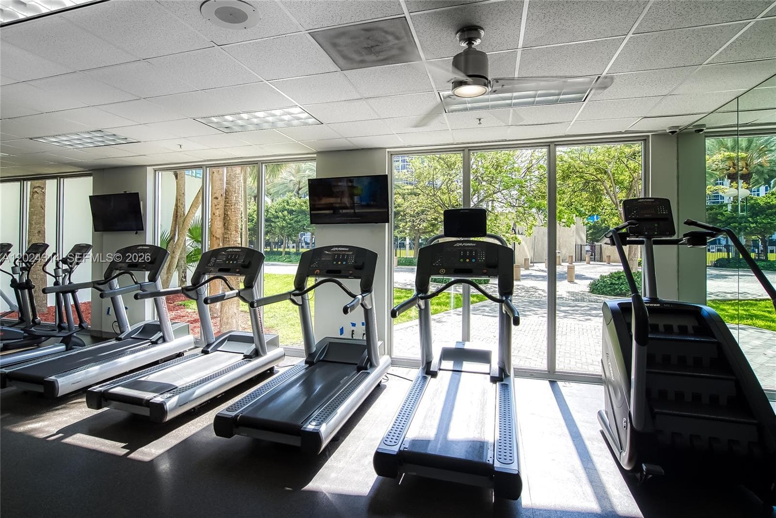 19370 Collins Ave # 520, Sunny Isles Beach FL 33160 — 19