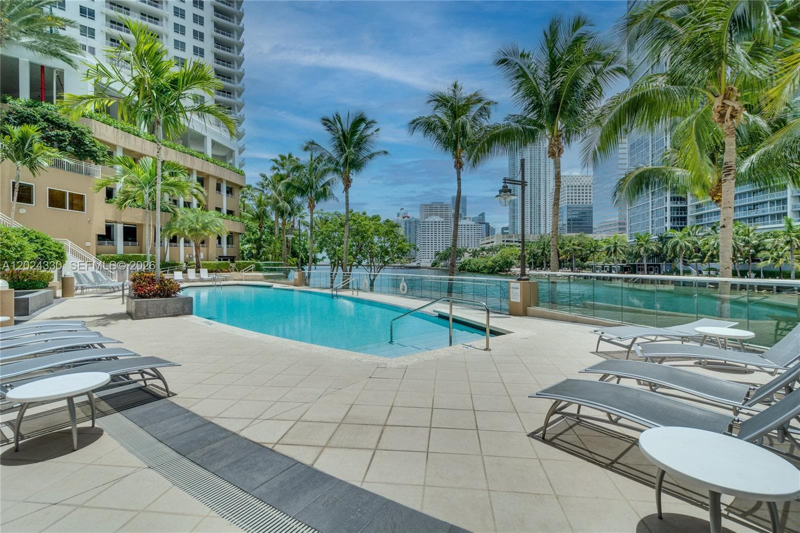 901 Brickell Key Blvd # 2006, Miami FL 33131 — 35