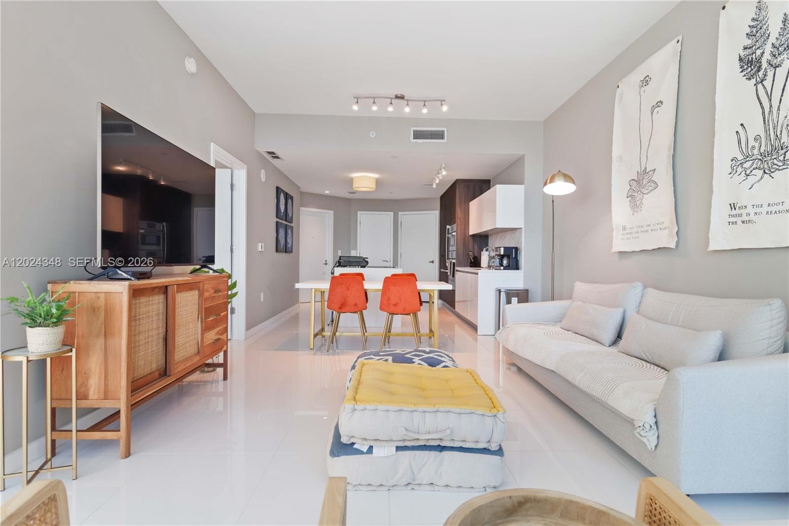 851 NE 1st Ave # 3006, Miami FL 33132 — 3