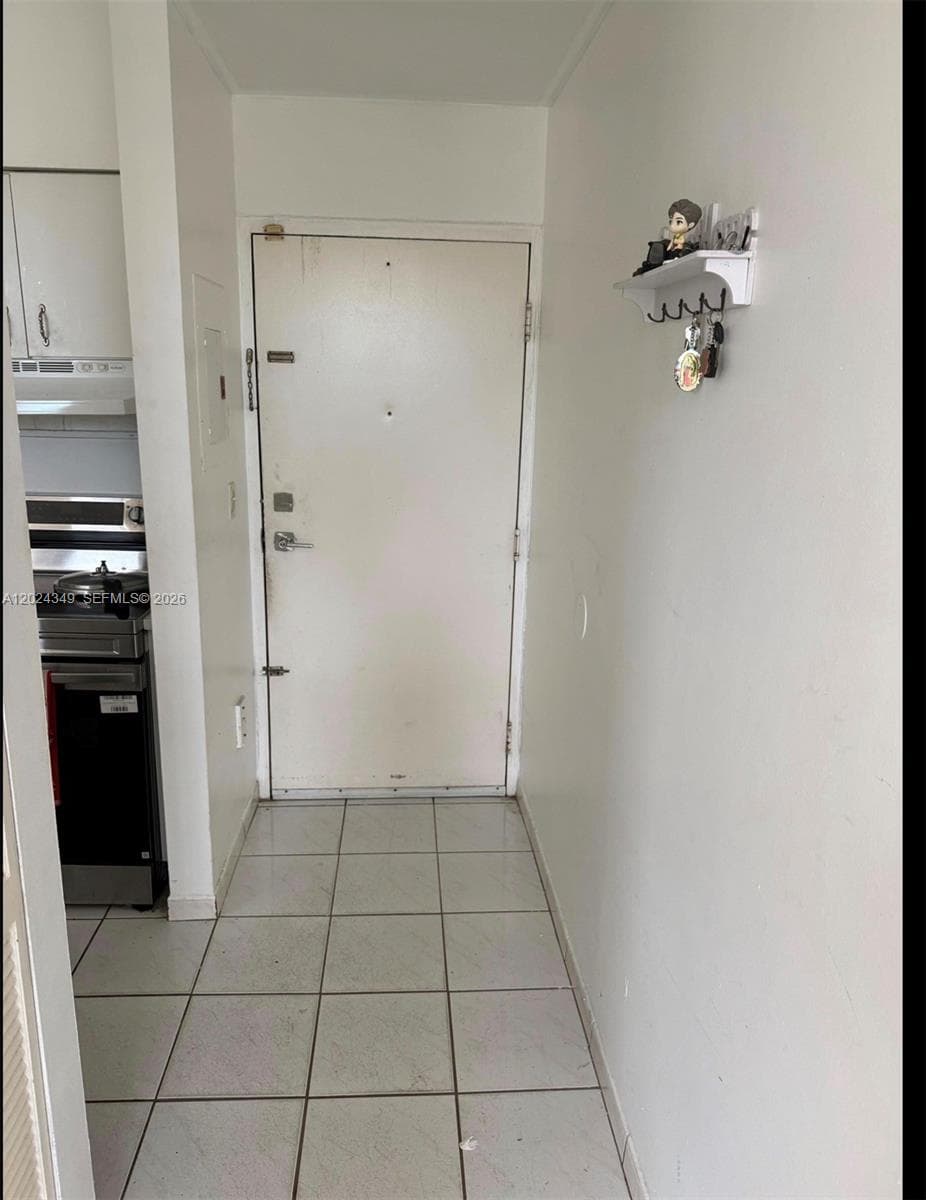 Royal Palms Condo, Hialeah, FL — 5