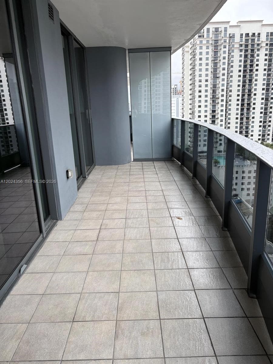 1000 Brickell Plz # 2108, Miami FL 33131 — 46