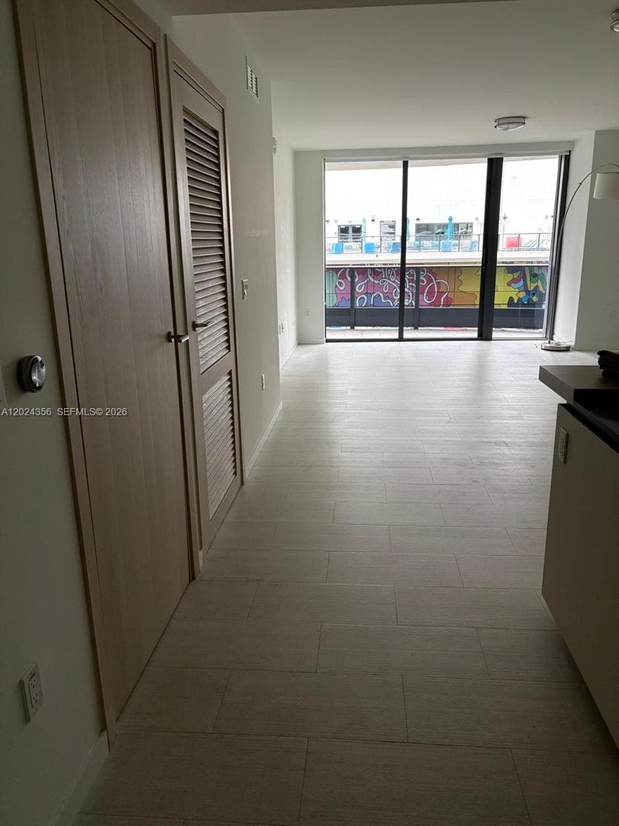 1000 Brickell Plz # 2108, Miami FL 33131 — 28