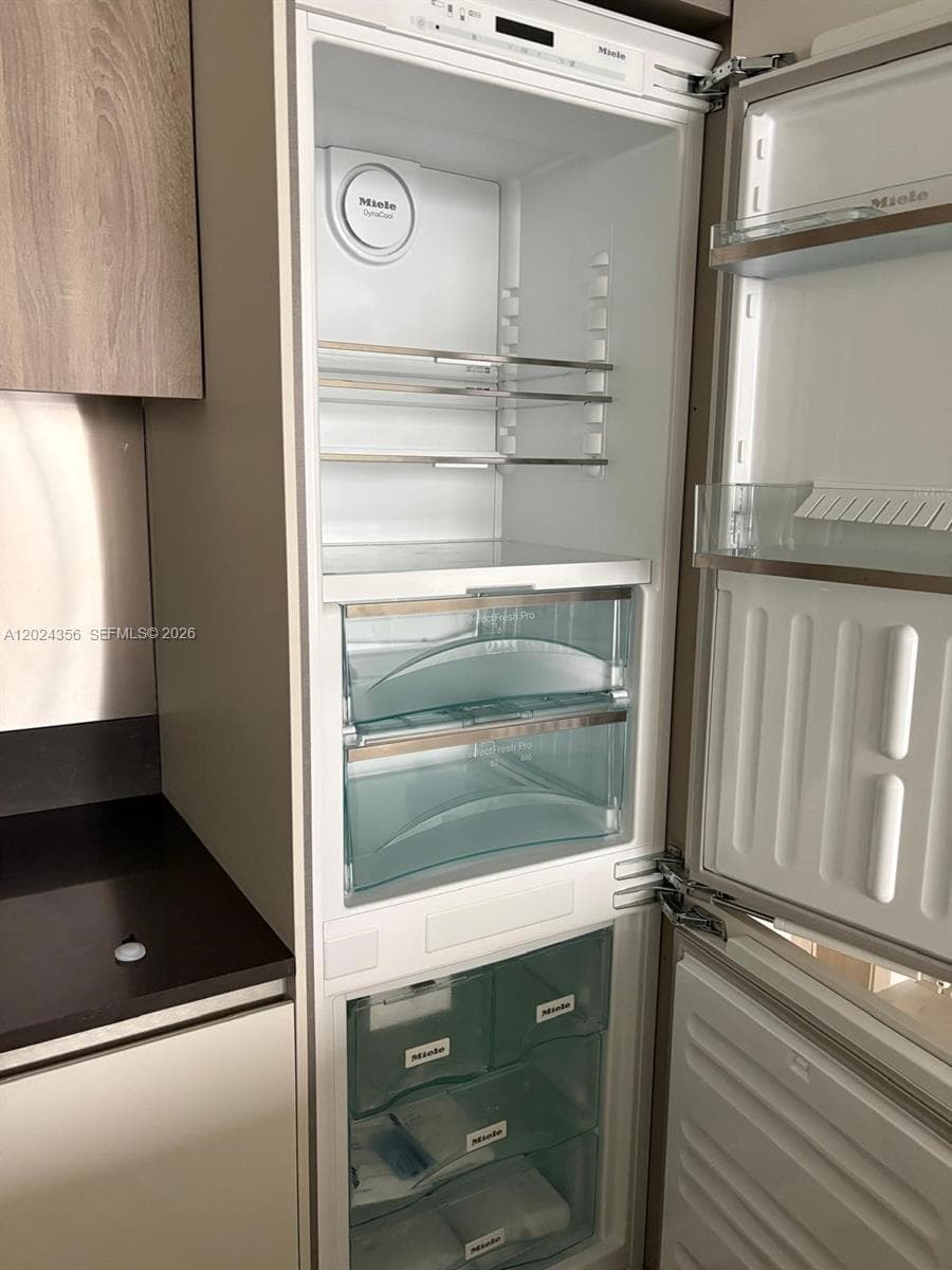 1000 Brickell Plz # 2108, Miami FL 33131 — 49