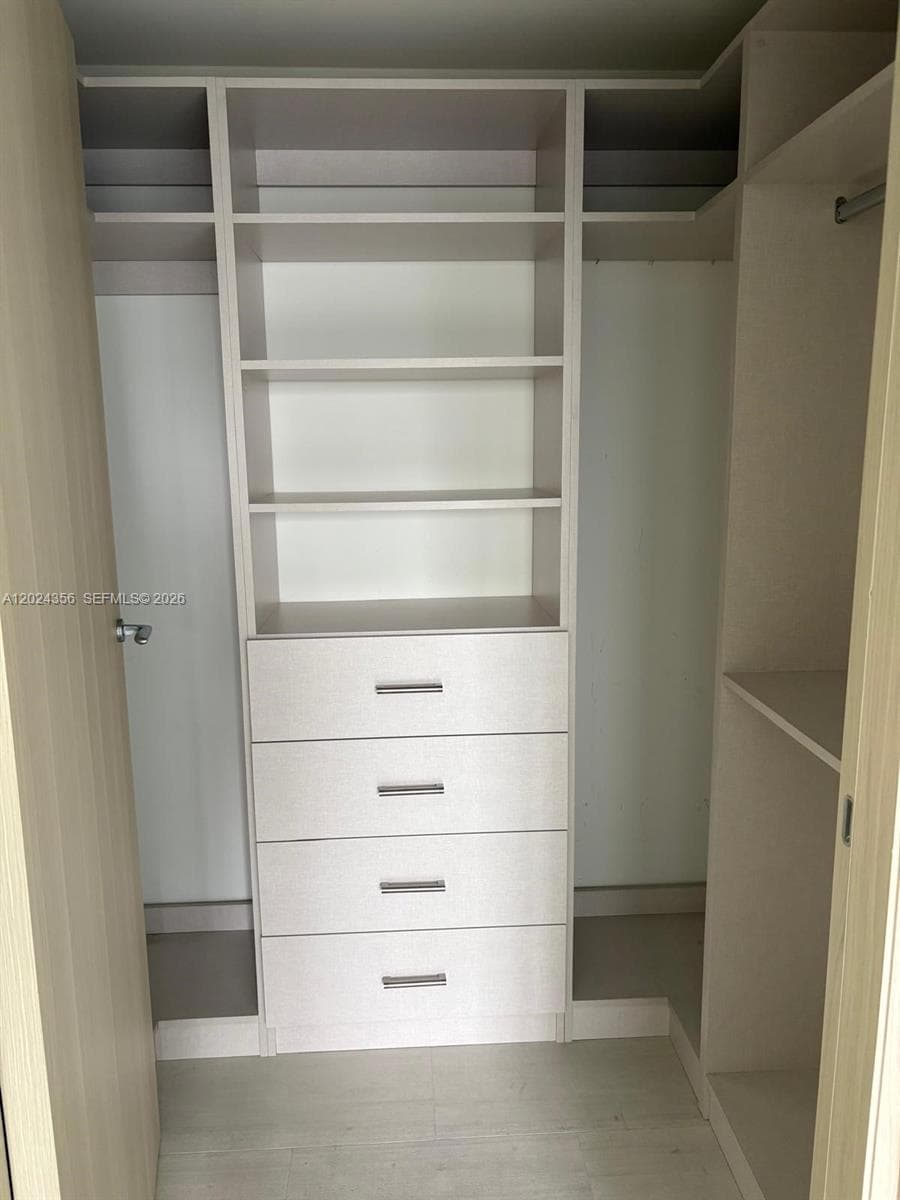 1000 Brickell Plz # 2108, Miami FL 33131 — 44