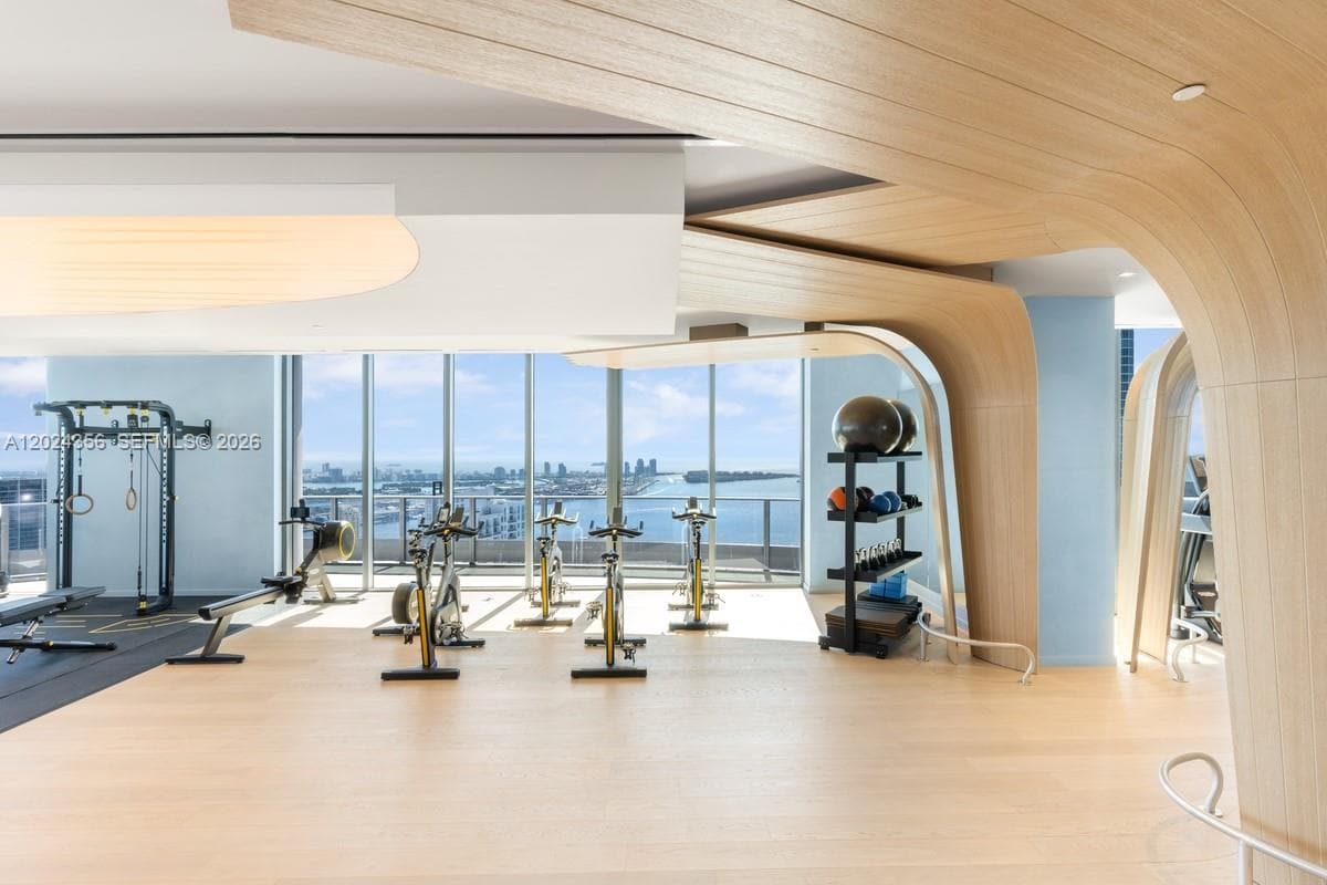 1000 Brickell Plz # 2108, Miami FL 33131 — 25
