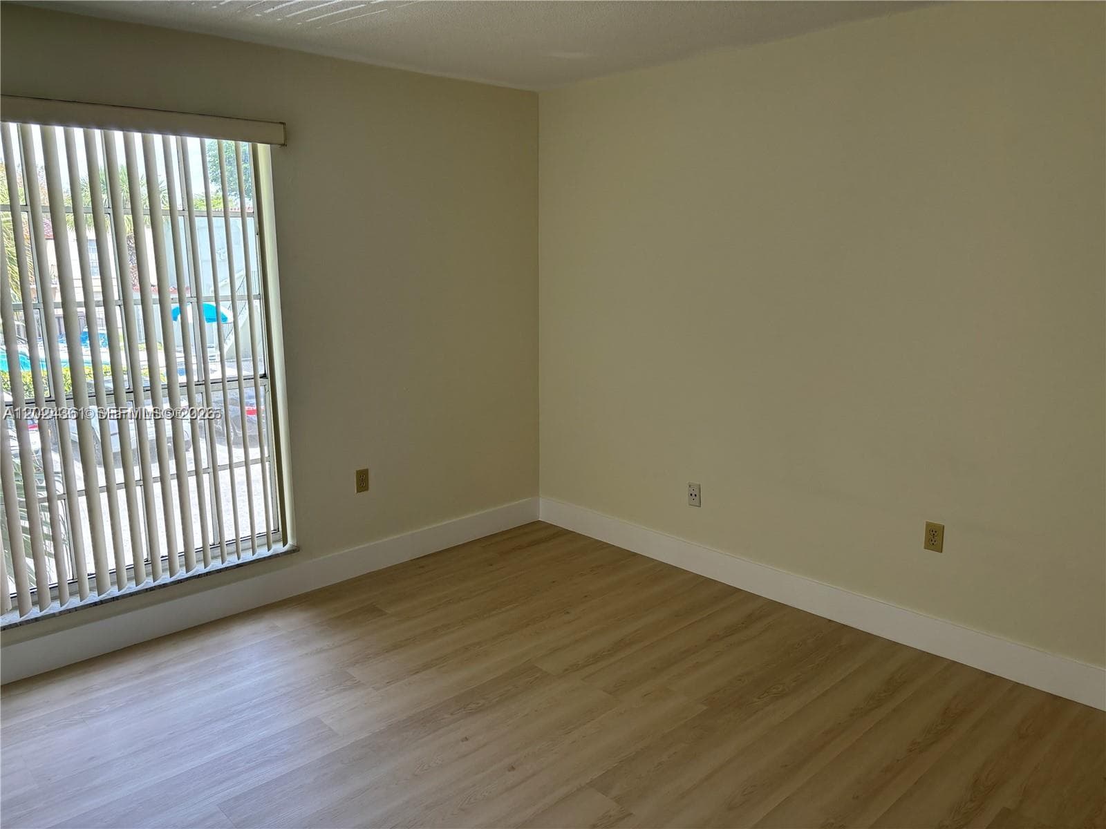 10744 N Kendall # 18, Miami FL 33176 — 6