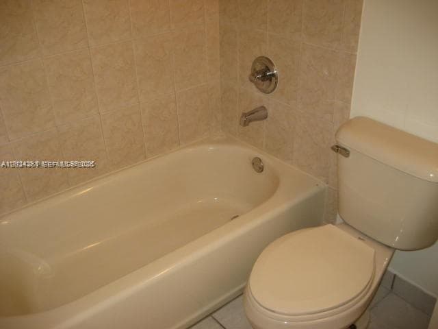 10744 N Kendall # 18, Miami FL 33176 — 9