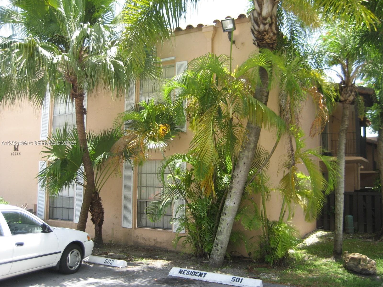 10744 N Kendall # 18, Miami FL 33176 — 11