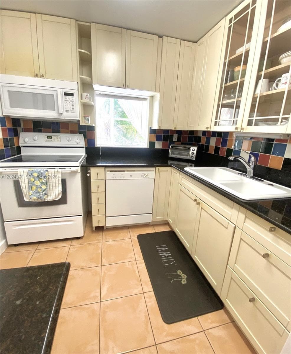 210 172nd St # 226, Sunny Isles Beach FL 33160 — 11
