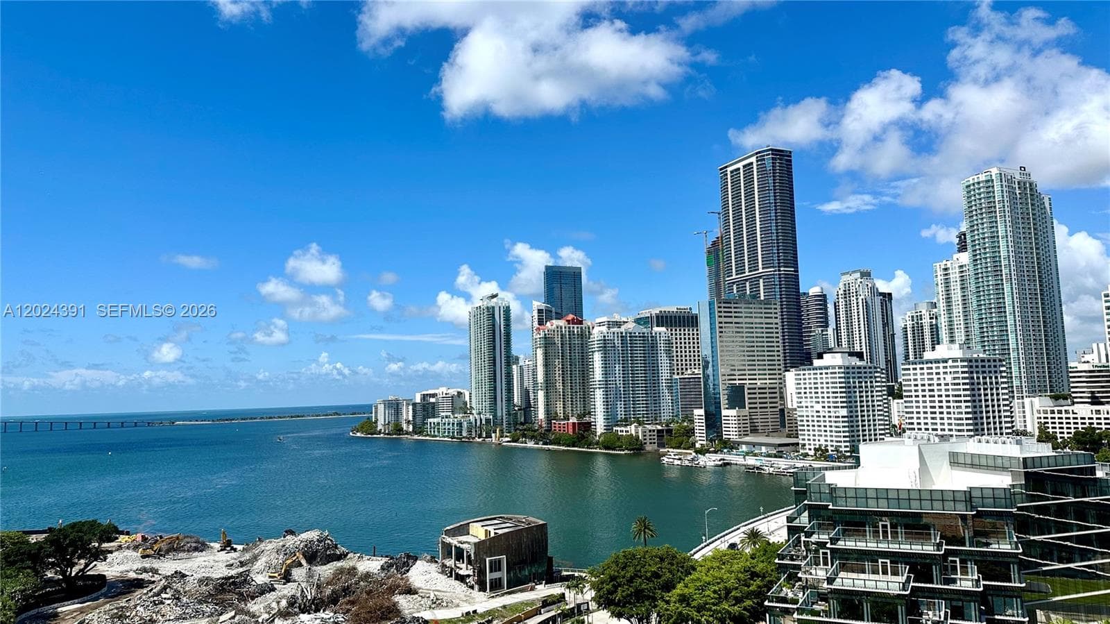 520 Brickell Key Dr # A1615, Miami FL 33131 — 17
