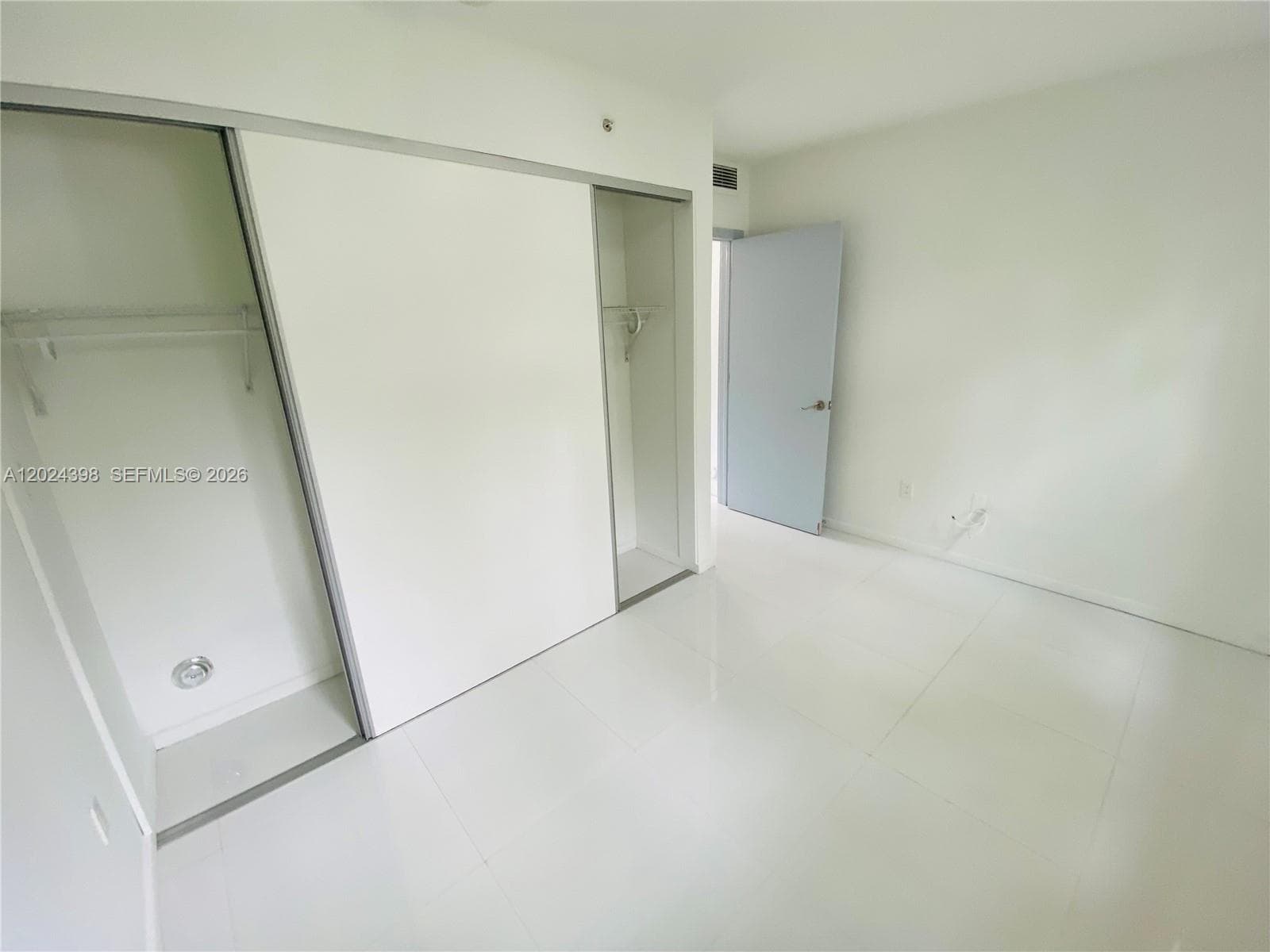 801 15th St # 102, Miami Beach FL 33139 — 10