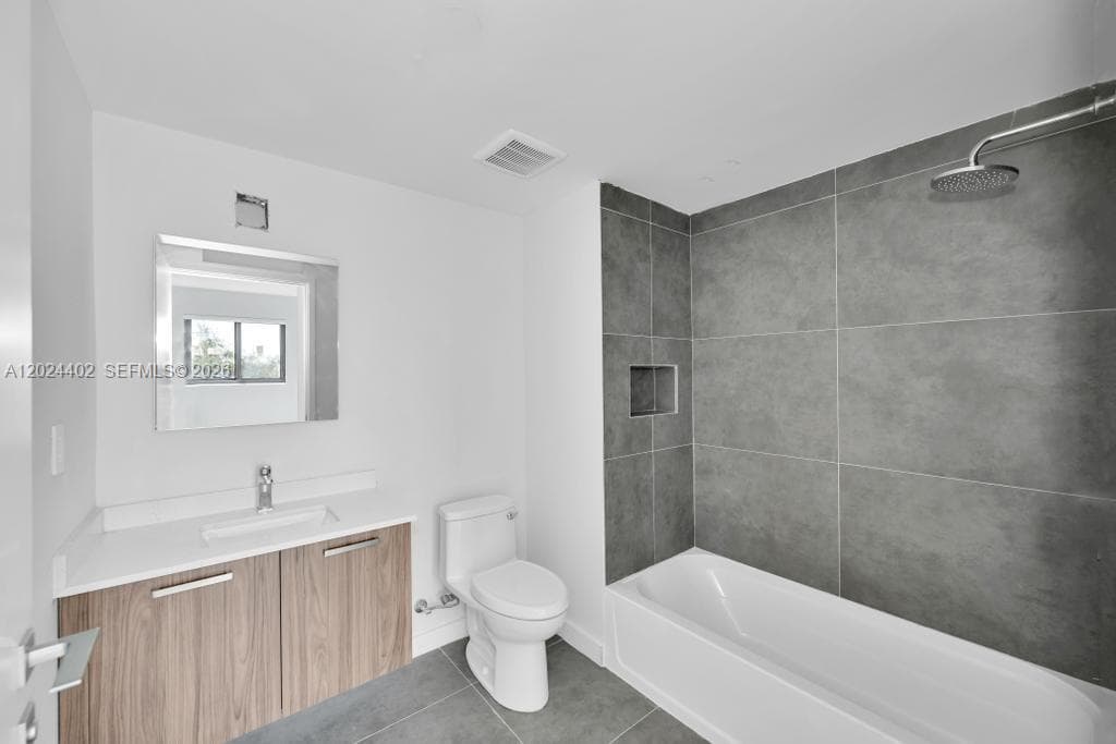840 NE 130th Street # 302, North Miami FL 33161 — 11
