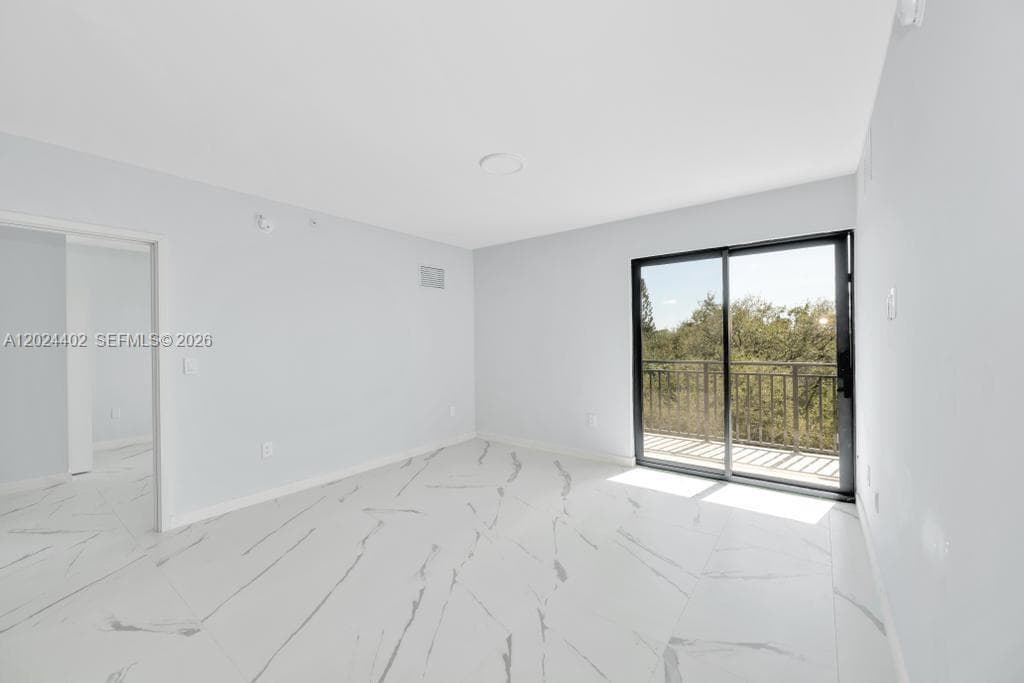 840 NE 130th Street # 302, North Miami FL 33161 — 4