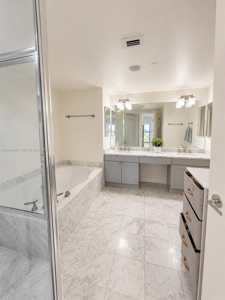 3640 Yacht Club Dr # 1403, Aventura FL 33180 — 12