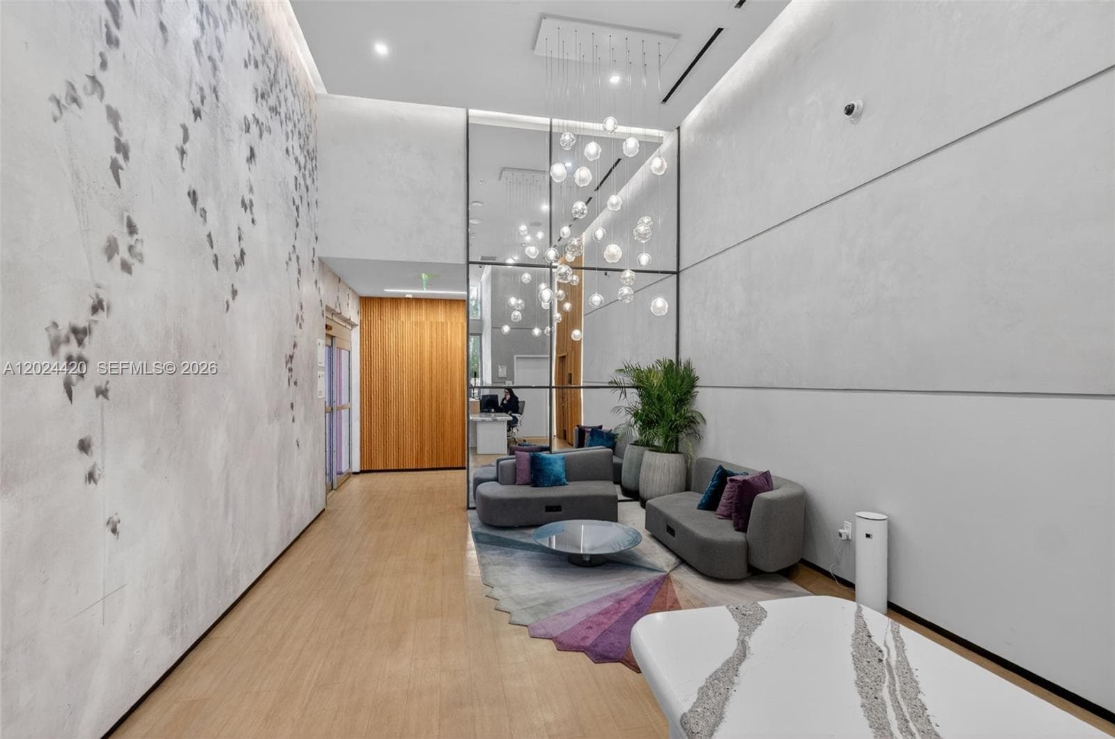 227 NE 2nd St # 2805, Miami FL 33132 — 27