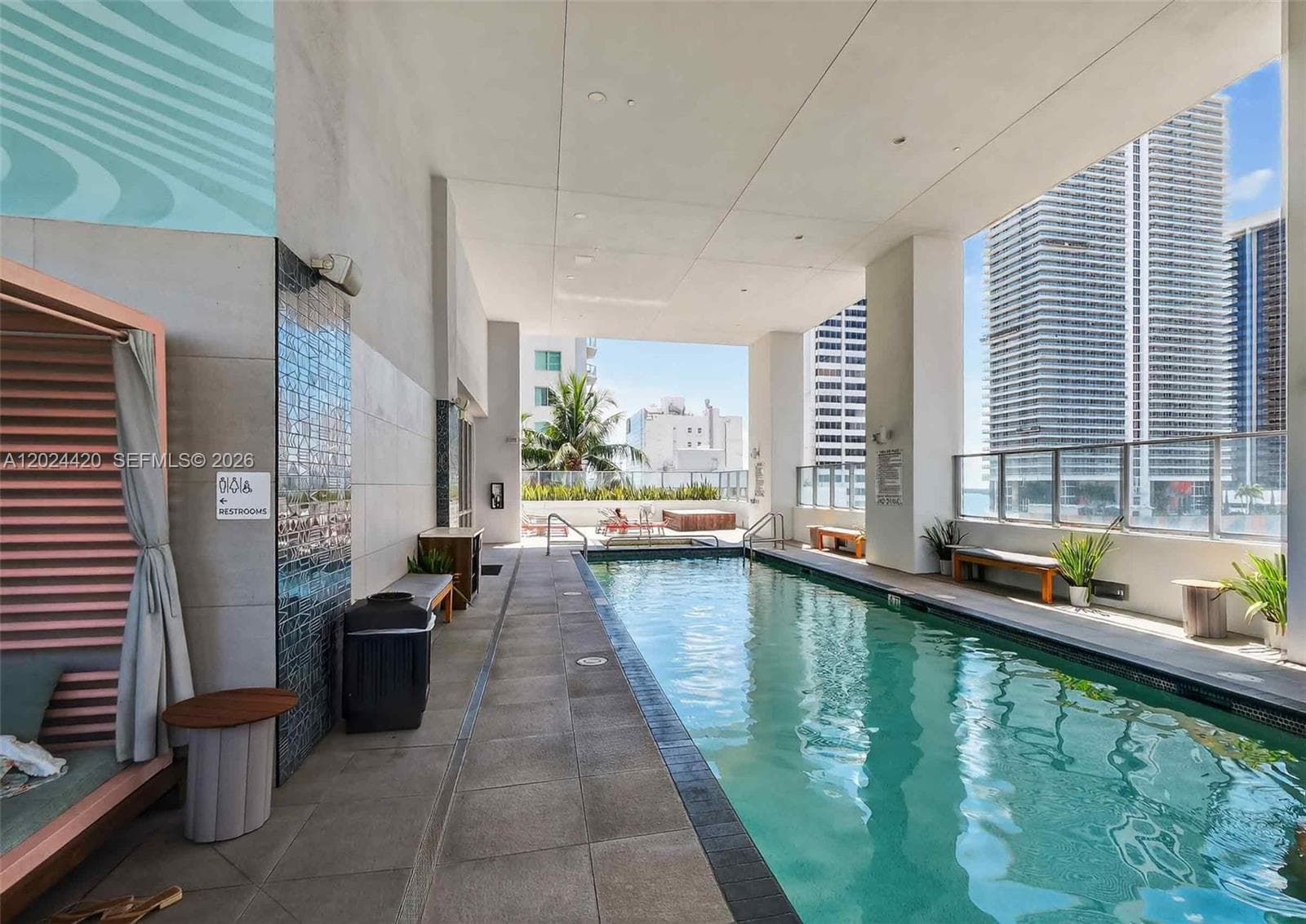 227 NE 2nd St # 2805, Miami FL 33132 — 16