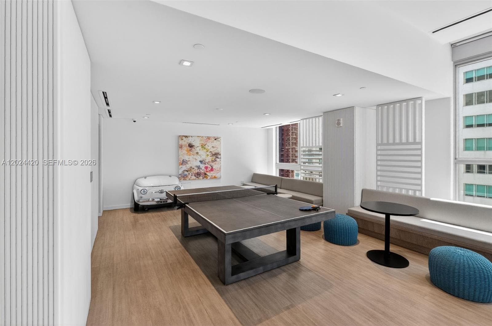 227 NE 2nd St # 2805, Miami FL 33132 — 25