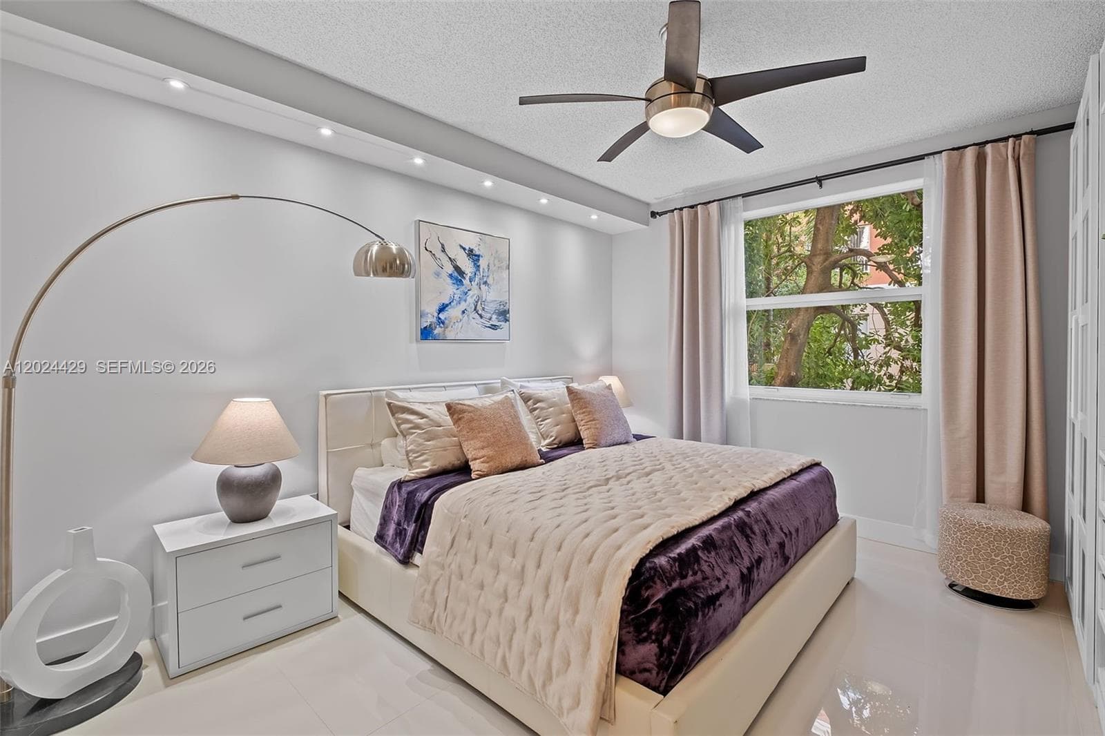 17145 N Bay Rd # 4204, Sunny Isles Beach FL 33160 — 23
