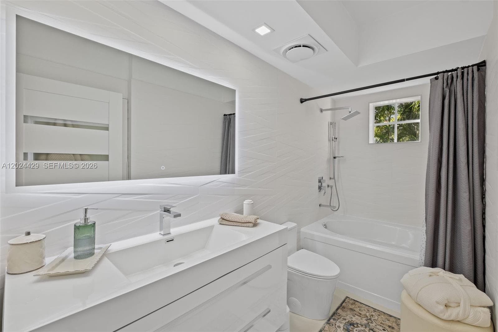 17145 N Bay Rd # 4204, Sunny Isles Beach FL 33160 — 27