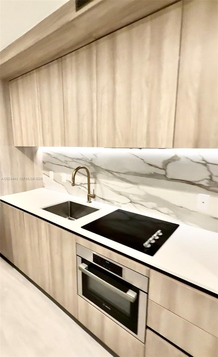 77 SE 5th st # 2305, Miami FL 33131 — 6
